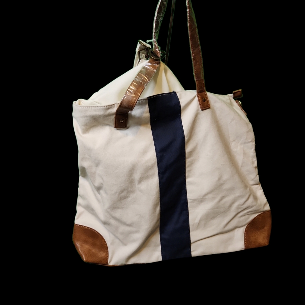 **NWT** SERRA canvas tote